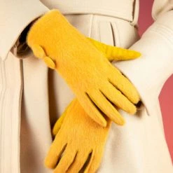 Powder Grace Gloves In Mustard