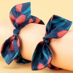 Powder Bow Scrunchies Tulip Print - Set Of 2